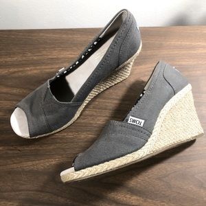 toms classic espadrilles wedge, gray size 9 1/2